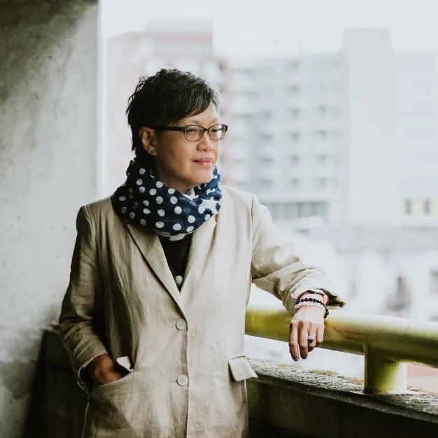 Lydia Kwa, standing on a balcony (Ronnie Lee Hill Photography, Vancouver Photographer)
